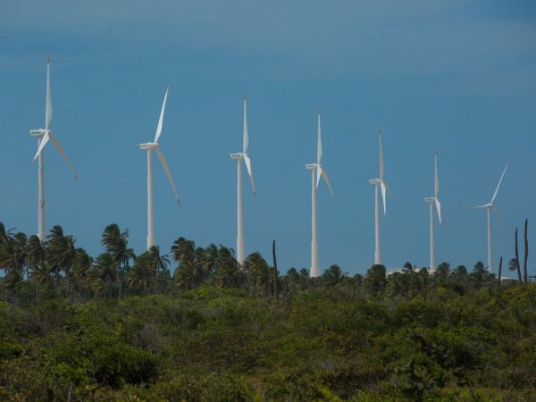 Fontes renováveis na matriz energética devem aumentar em 2022, diz MME