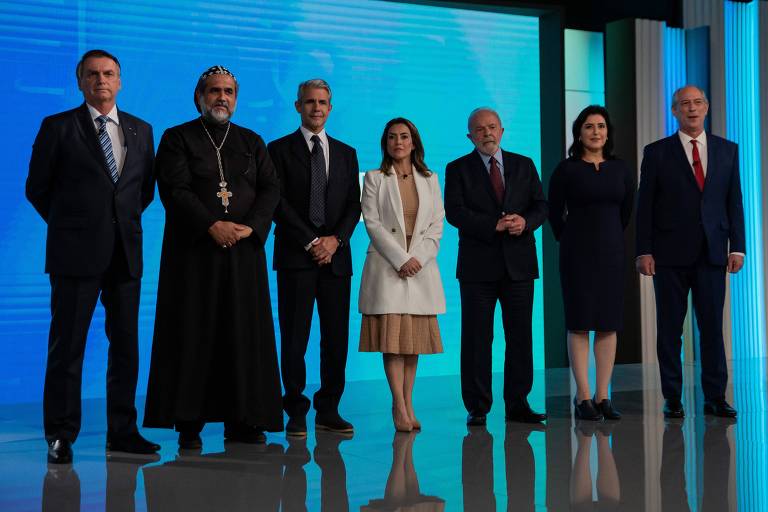 Lula e Bolsonaro trocam ataques pessoais em debate marcado por bate-boca e acusações