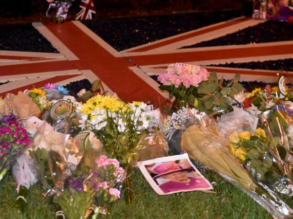 Família real cumprirá luto oficial de 7 dias a partir do funeral de Elizabeth
