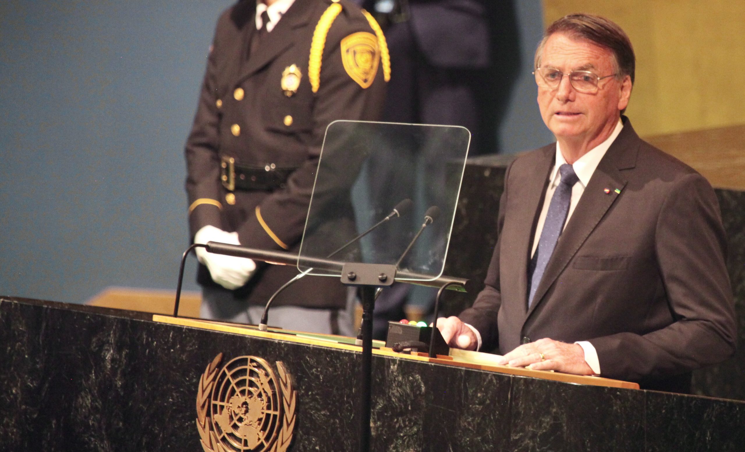 Bolsonaro discursa na ONU com ataque a Lula e fala voltada a público interno