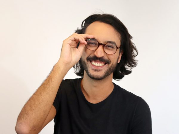 Token de impacto 4YOU2 financia empreendedorismo social com abertura de escolas de inglês na periferia