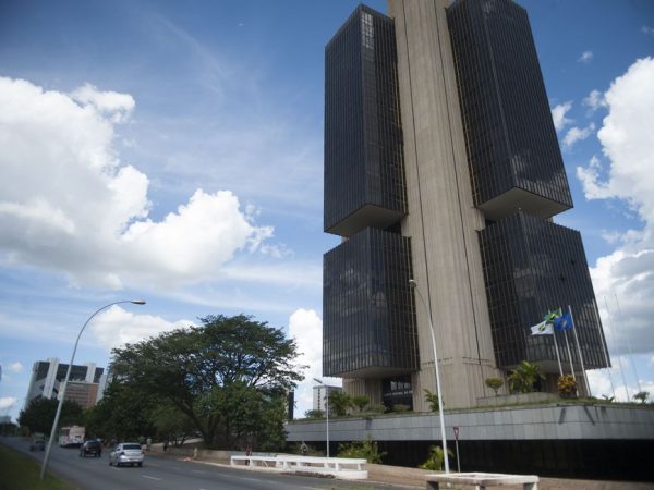 Copom inicia sexta reunião do ano para definir juros básicos