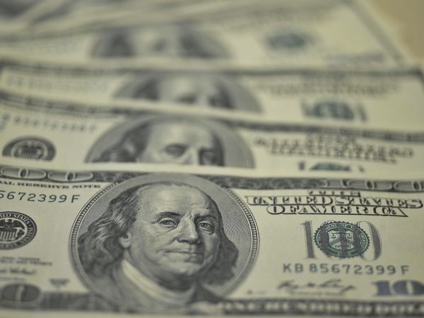 Bolsa e dólar sobem com expectativa sobre arcabouço fiscal e teto da dívida nos EUA