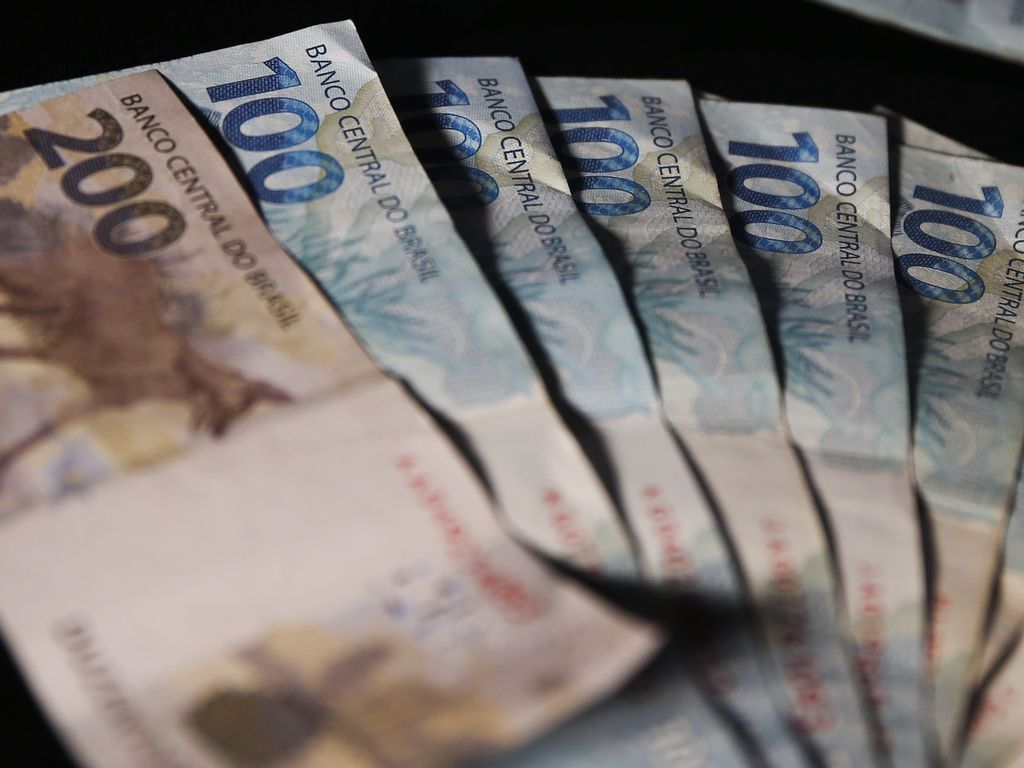 Real e Ibovespa sobem enquanto crise do gás russo derruba o euro