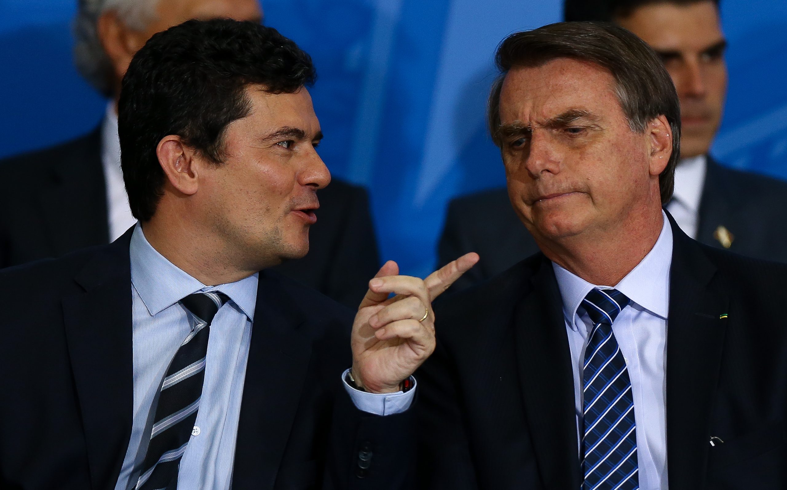 Moro ataca Lula e declara apoio a Bolsonaro no 2º turno