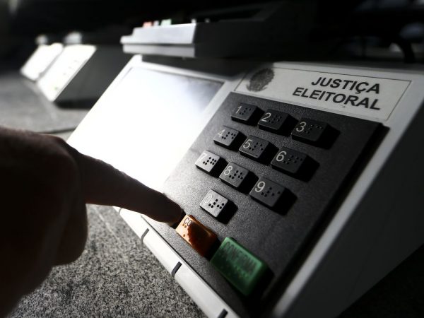 TSE vota nesta 5ª poder amplo para agir contra fake news eleitoral sem Ministério Público