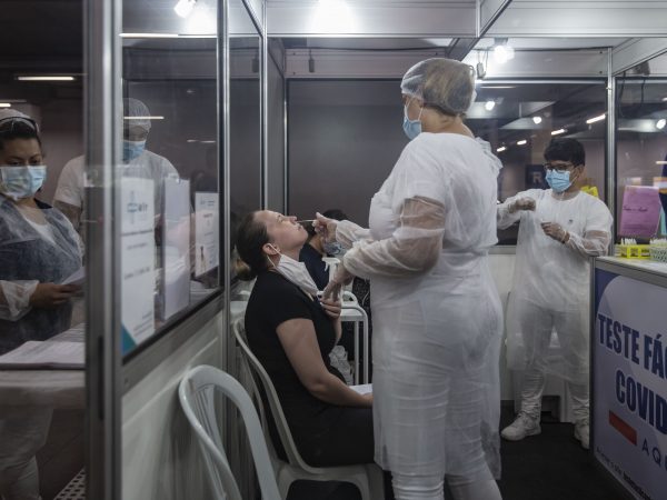 Covid-19: Butantan detecta em SP nova variante derivada da Ômicron