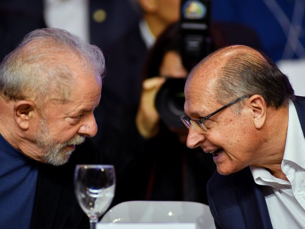 Alckmin vai coordenar equipe de transição para o governo Lula
