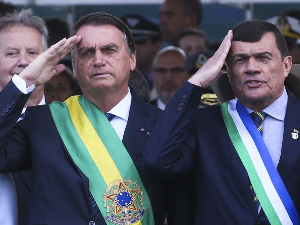 Bolsonaro se reúne com comandantes das Forças Armadas após Moraes negar ação contra urnas