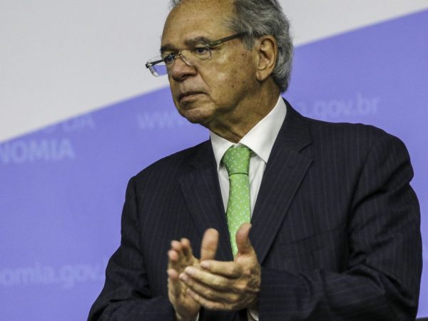 Teto foi furado porque era mal construído, diz ministro da Economia