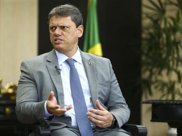 Tarcísio põe conservadores na transição, mas aliados de Kassab incomodam bolsonaristas