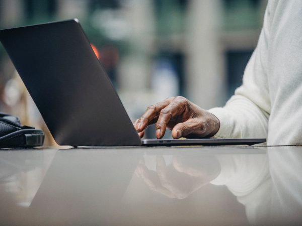 Aumenta proporção de idosos e aposentados que empreendem