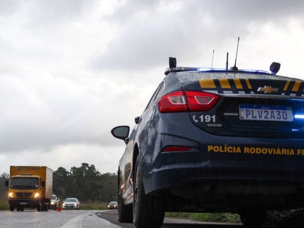 Rodovias federais têm dois pontos de bloqueio