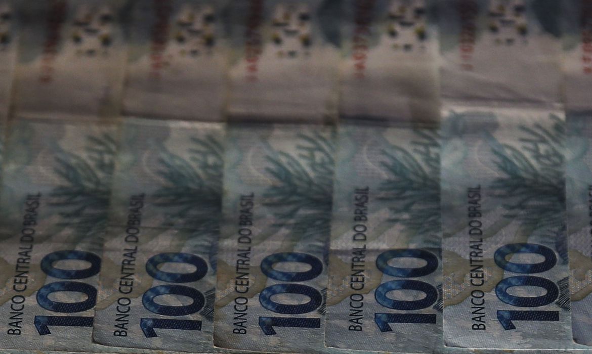 Tesouro paga R$ 725,64 milhões em dívidas de estados