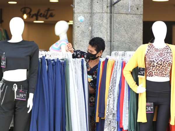 Vendas do comércio crescem 1,1% de agosto para setembro