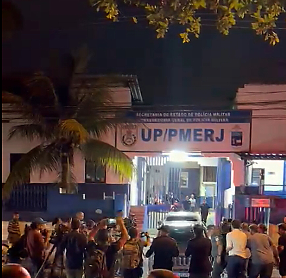 Sérgio Cabral deixa prisão após 6 anos e vai para apartamento em Copacabana