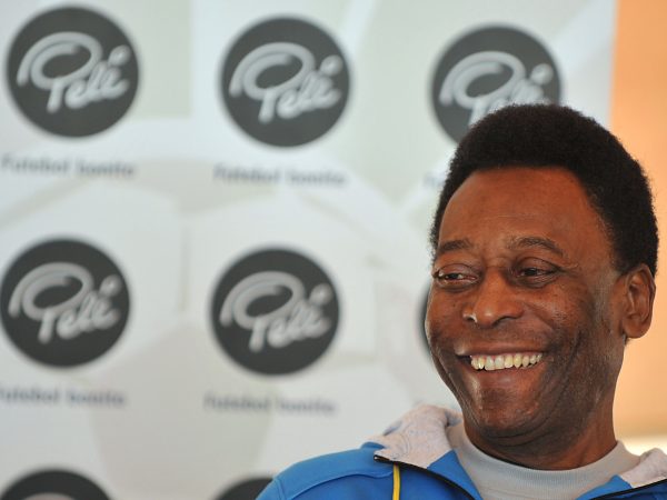 Governo Lula vai dar nome de Pelé ao porto de Santos