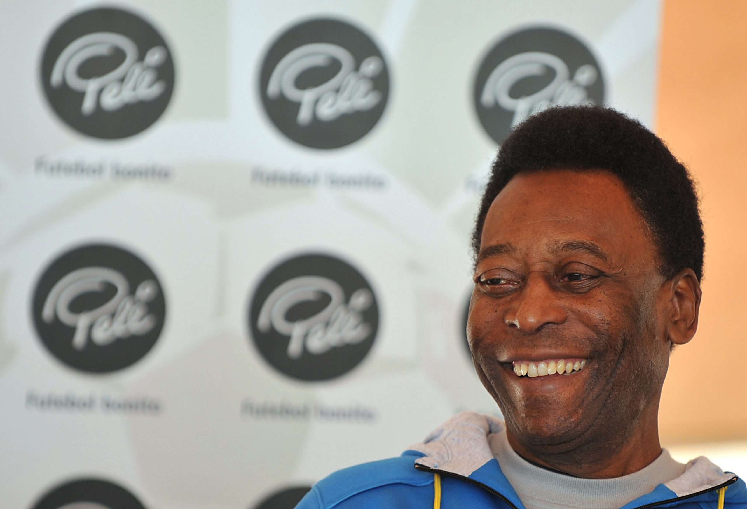 Governo Lula vai dar nome de Pelé ao porto de Santos