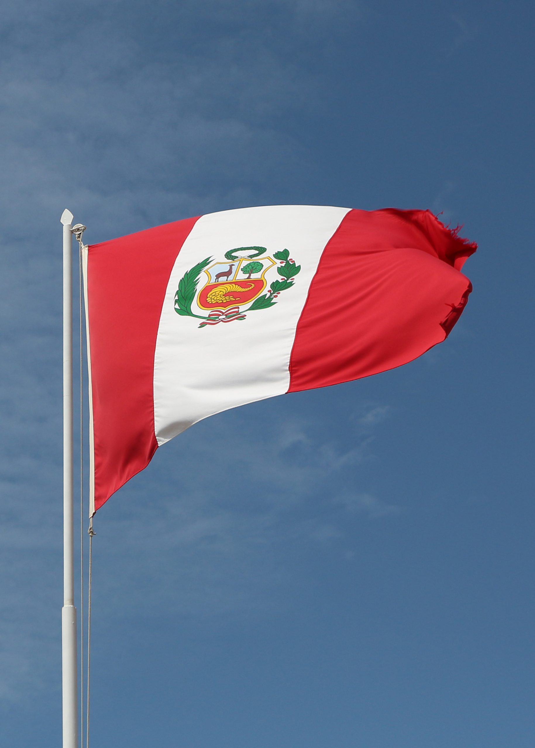 Sobe para 18 mortos em protestos no Peru, e turistas não conseguem sair do país
