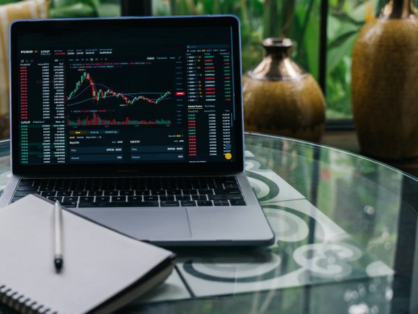 Aprovado o marco legal do mercado de criptoativos, com previsão de punição para casos de fraude