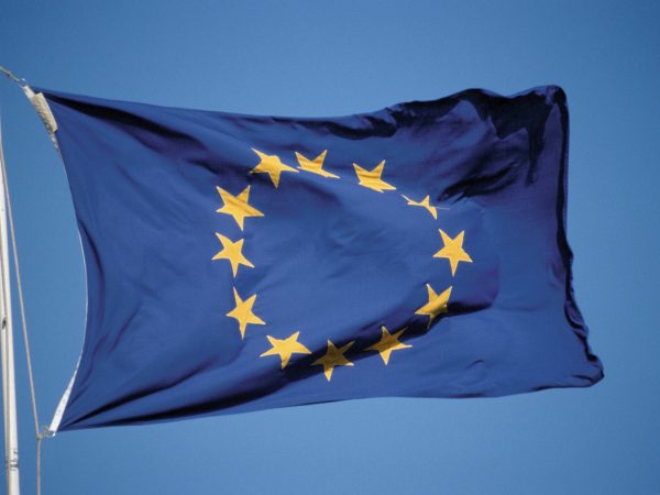 UE não reabrirá acordo com Mercosul, mas trabalha em texto adicional