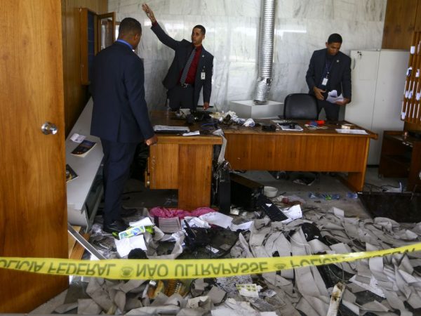 AGU pede bloqueio de bens de 40 presos em flagrante nos atos golpistas