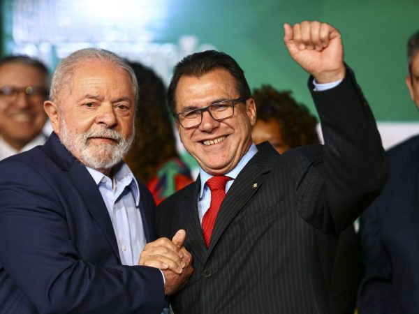 Marinho assume Trabalho e diz que gestão será pautada pelo diálogo