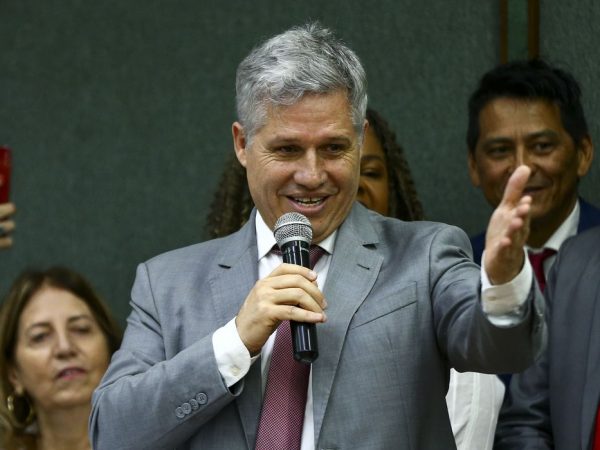 Paulo Teixeira reafirma desafio do governo com erradicação da fome