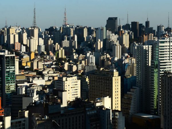 Preços de aluguéis residenciais fecham 2022 com alta de 8,25%, diz FGV