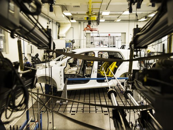 Volkswagen suspende produção até março por falta de componentes
