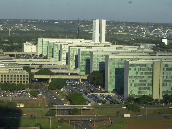 Governo adapta Orçamento de 2023 à nova estrutura ministerial