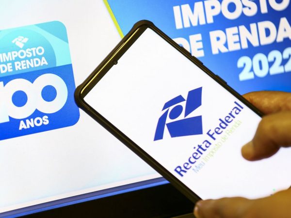Empresas têm até hoje para enviar comprovantes de rendimentos