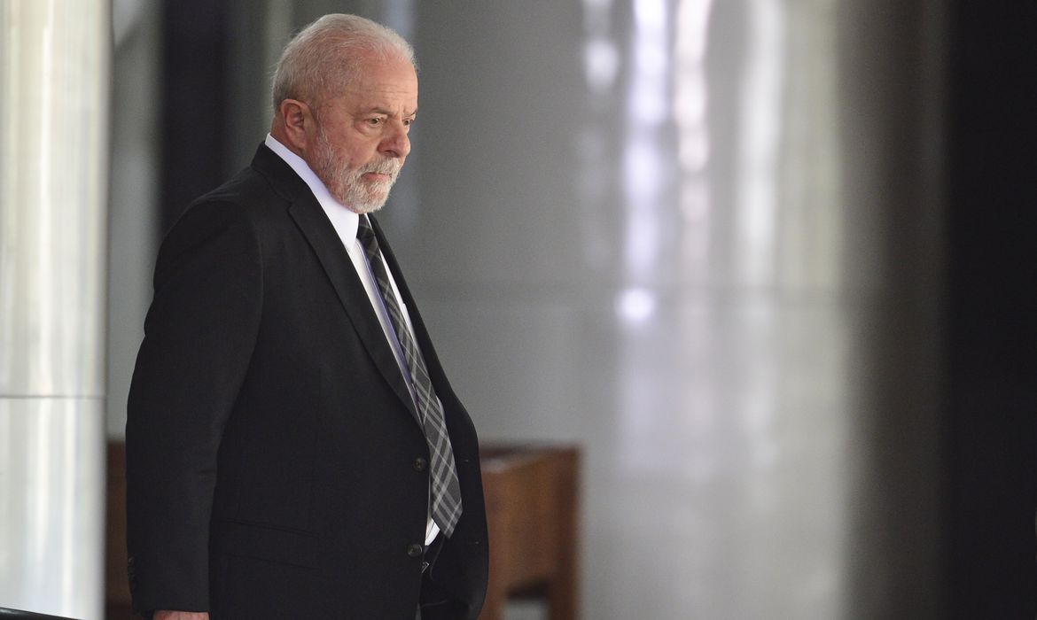 Lula e presidente da Comissão Europeia falam sobre acordo Mercosul-UE