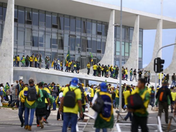 AGU quer condenação definitiva de financiadores dos atos golpistas