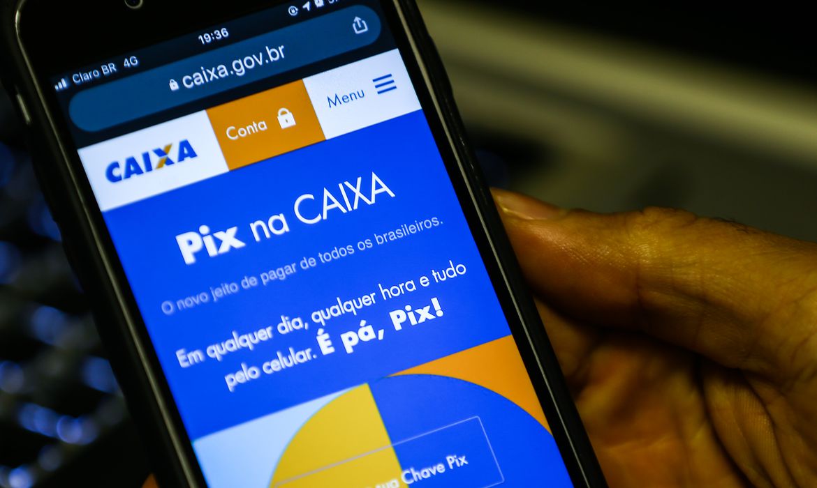 Empresas terão até maio para ajustar terceirizações indevidas no Pix