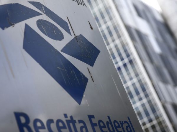 Receita passa a permitir quitação de débitos com cartão de crédito
