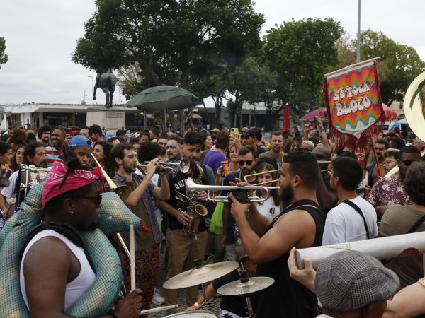 Inflação do Carnaval sobe mais de 14% e pressiona folião