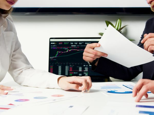Assessor de investimento terá que informar valor de comissão e conflito de interesses