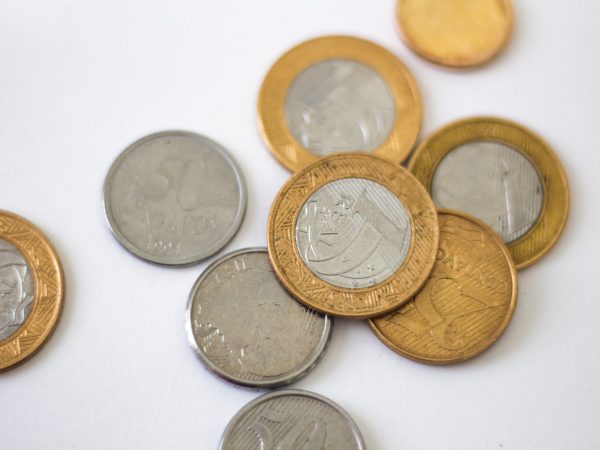 Poupança tem retirada recorde de R$ 33,63 bi em janeiro