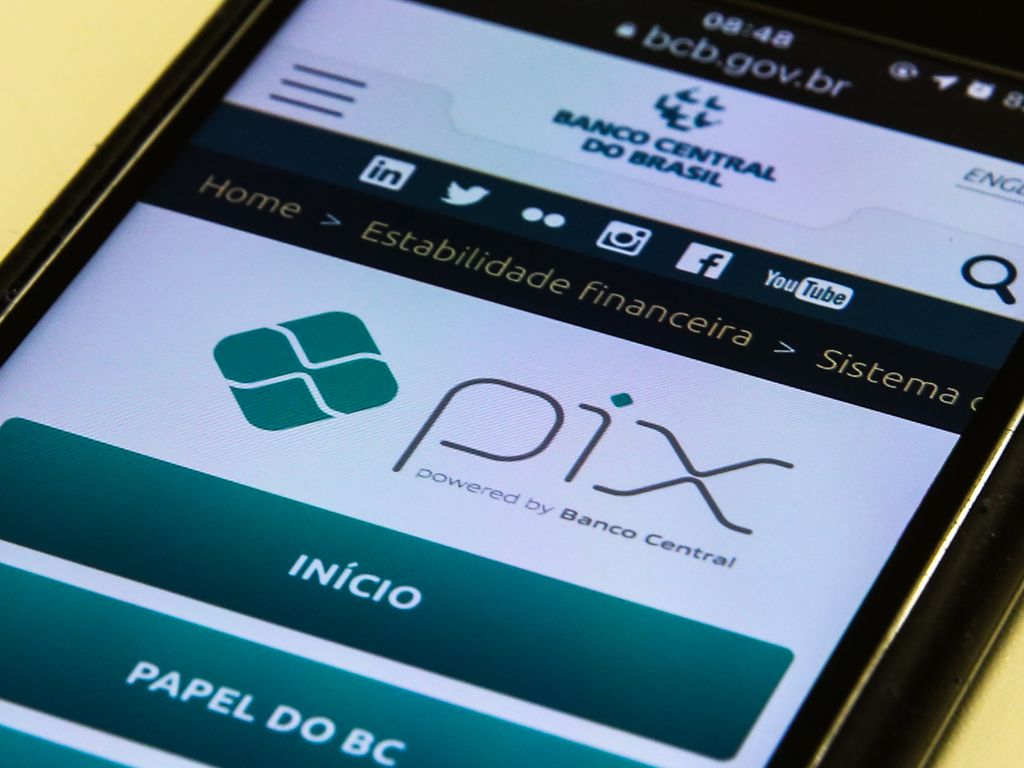 Contribuinte com Pix receberá restituição do Imposto de Renda antes