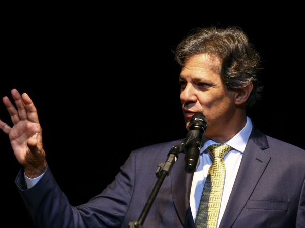 Na Índia, Haddad mostra preocupação com juros altos e crise climática