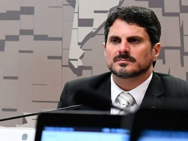 Marcos do Val diz que Daniel Silveira planejava golpe de Estado