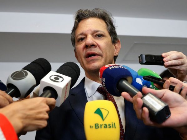 Disputa no Congresso não deve impactar regra fiscal, avalia Haddad