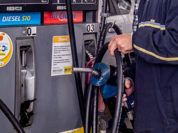 Postos de combustíveis podem sofrer sanções por preços abusivos