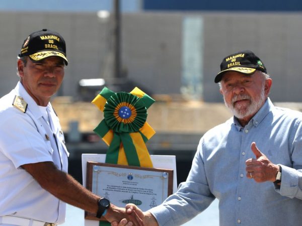 Lula diz que investimento em defesa fortalece economia