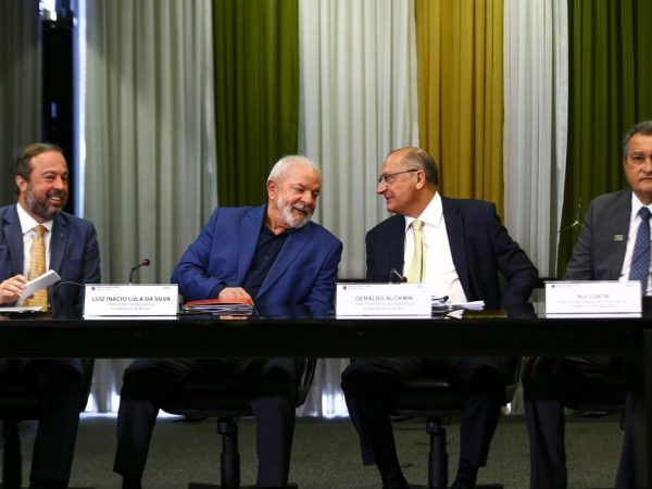 Governo cria programa para aumentar competitividade do gás natural