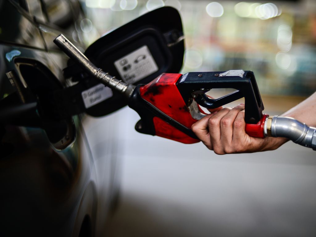 Postos, montadoras e transportadoras pedem revisão de programa do biodiesel