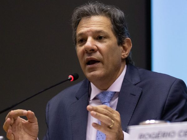 Haddad diz tentar evitar que Congresso faça ‘grandes alterações’ no arcabouço