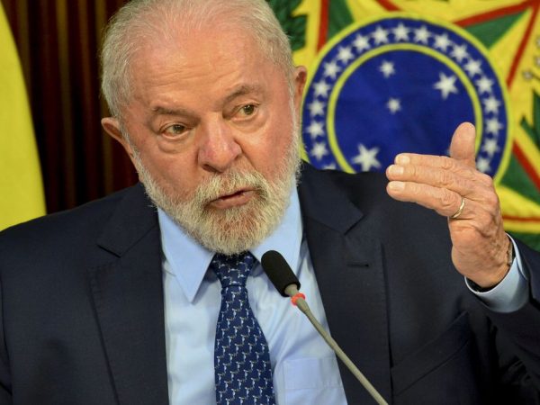 América do Sul só se desenvolverá de forma conjunta, diz Lula