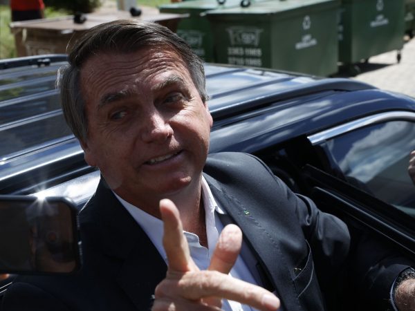 Bolsonaro pode ter direitos políticos cassados e ficar sem salário do PL por uso da máquina